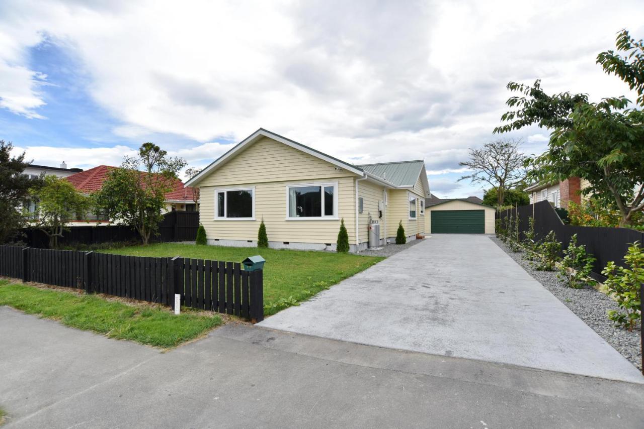 Weston Villa - Spacious & Family Friendly - Bookahome Christchurch Buitenkant foto