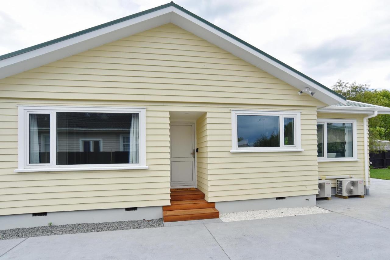 Weston Villa - Christchurch Holiday Homes Buitenkant foto